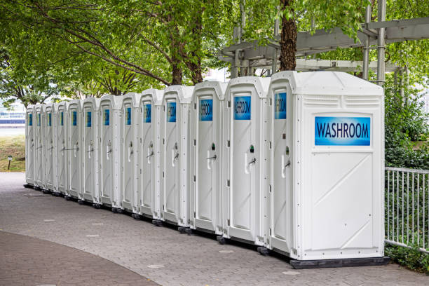 Portable bathroom rental in Dewitt, IA